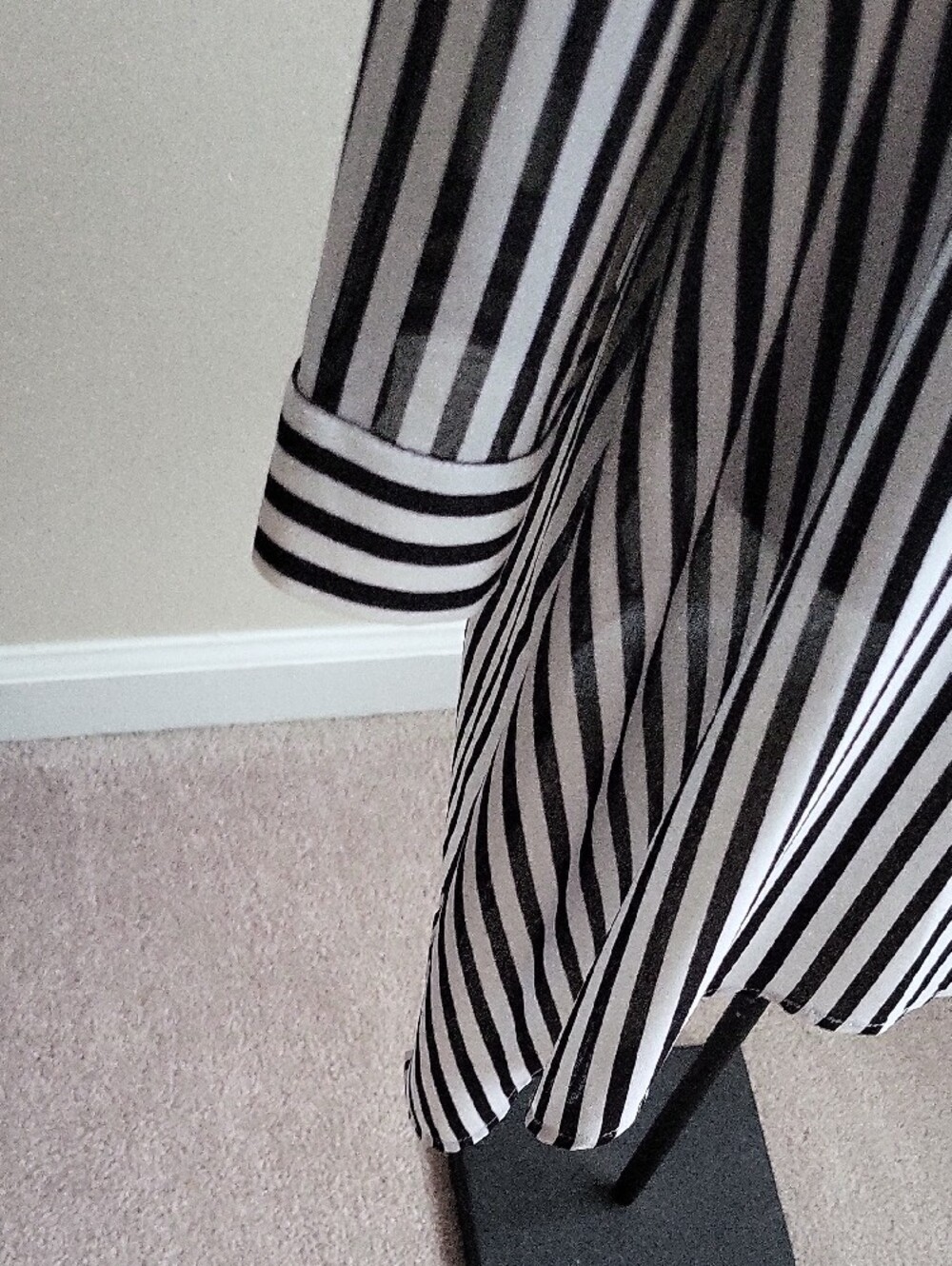 Chico's Black & White Striped Mixed-Pattern Button Front Shirt. Sz3 - Picture 5 of 9